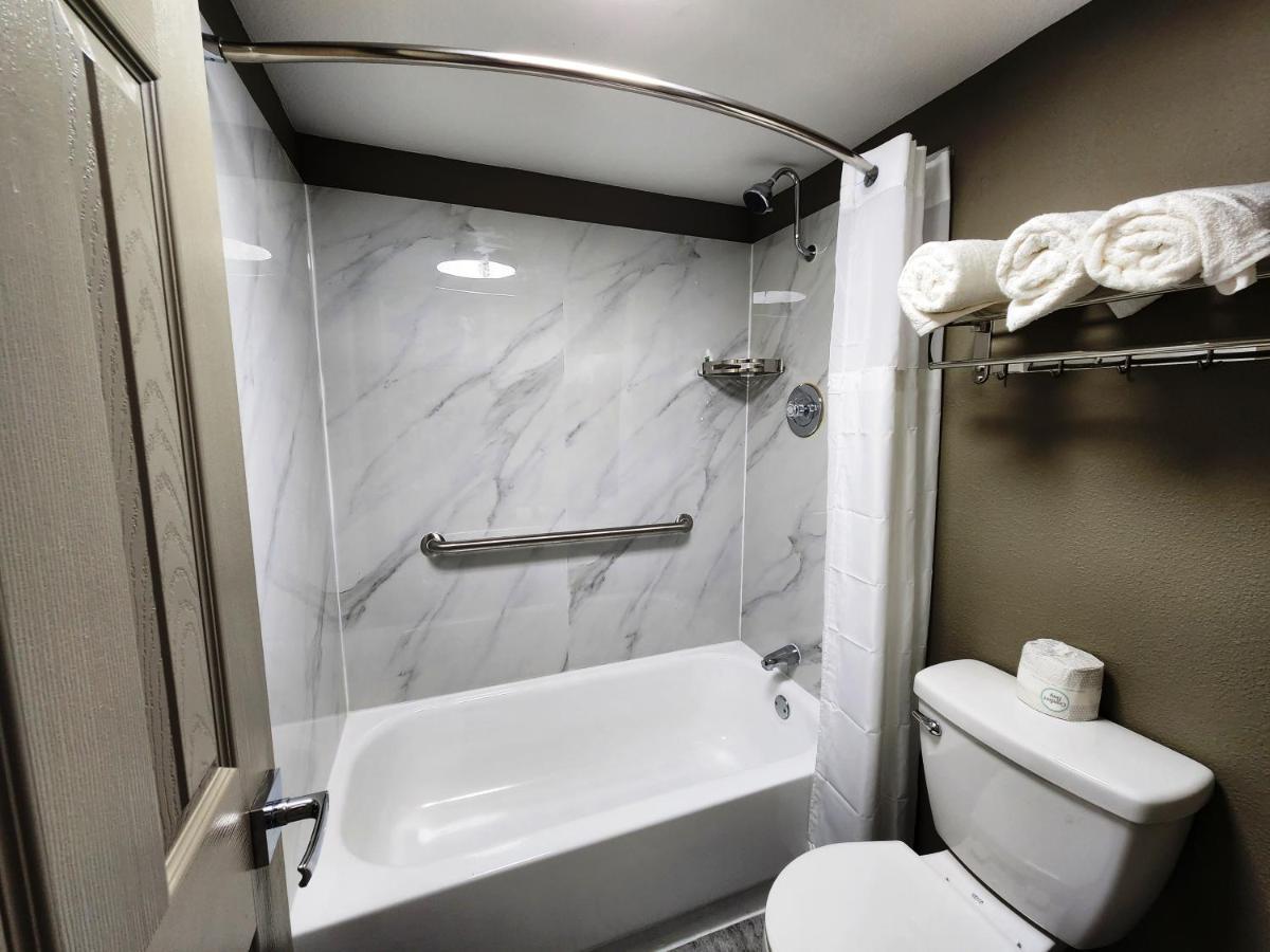 Smart Stay Lafayette Exterior photo